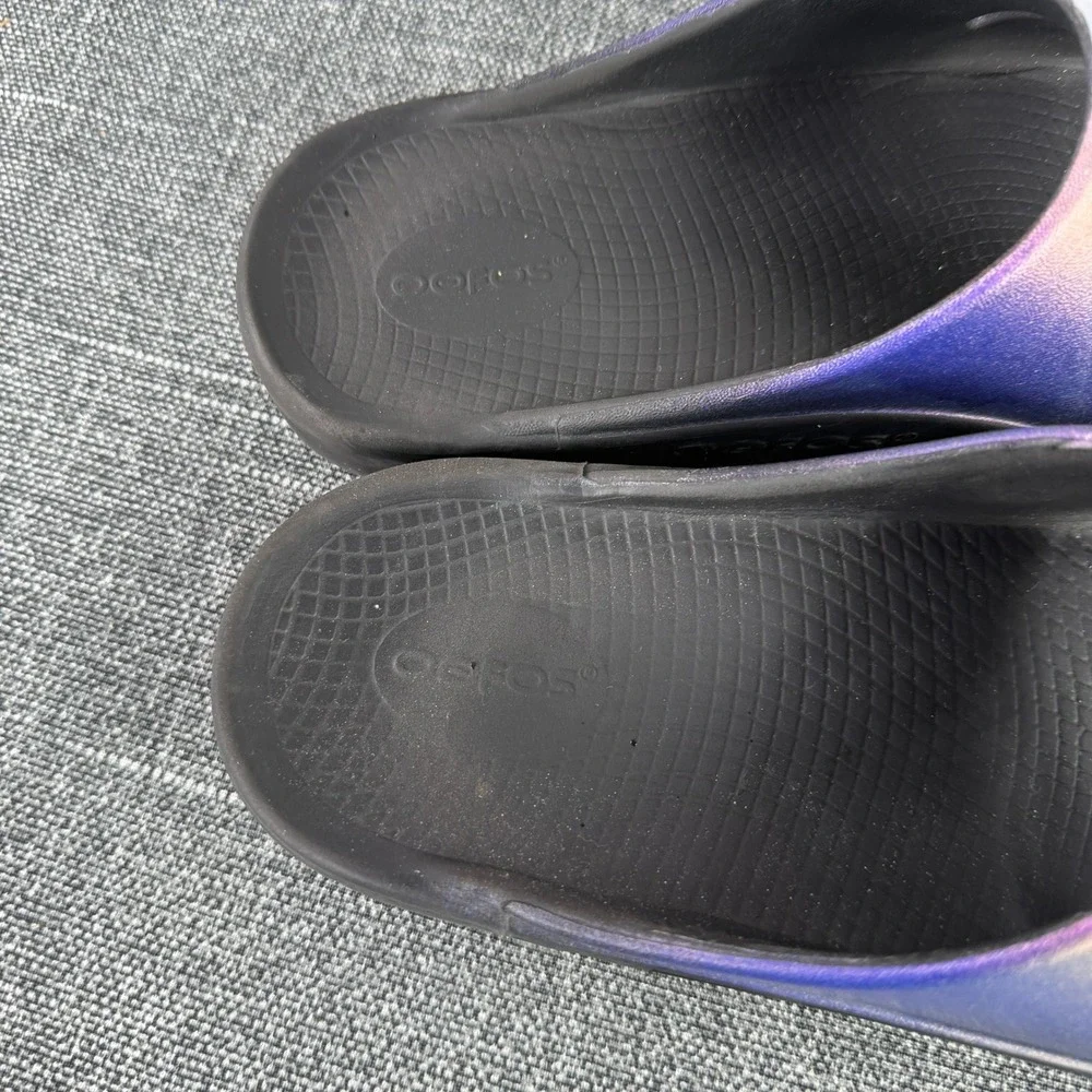 OOFOS OOahh Sport Slide Sandal Mens 9 Womens 11 Purple Iridescent Ombre Recovery